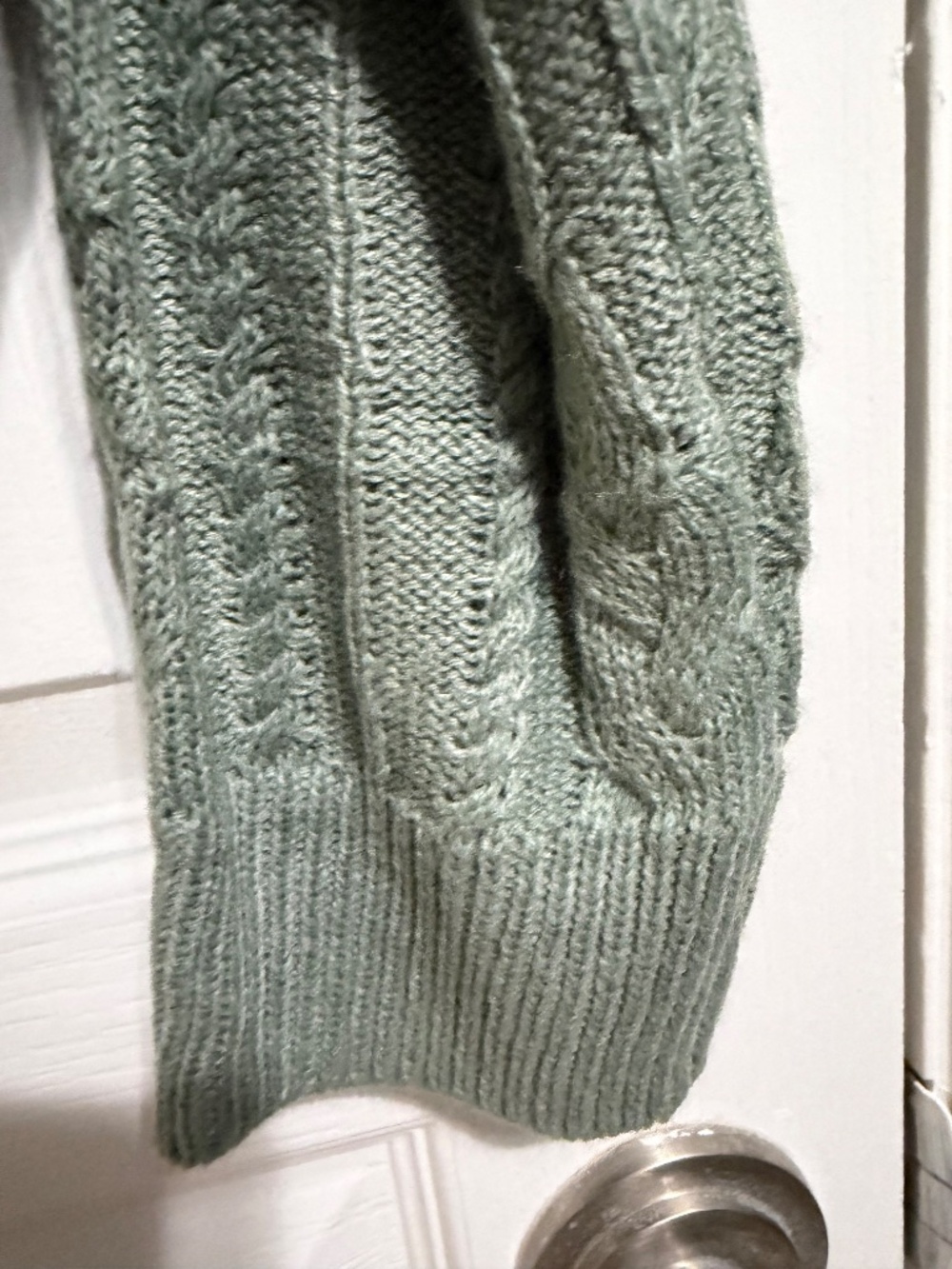 BREATHSUNNY Sage Green Cable Knit Drop Shoulder Sweater Like New